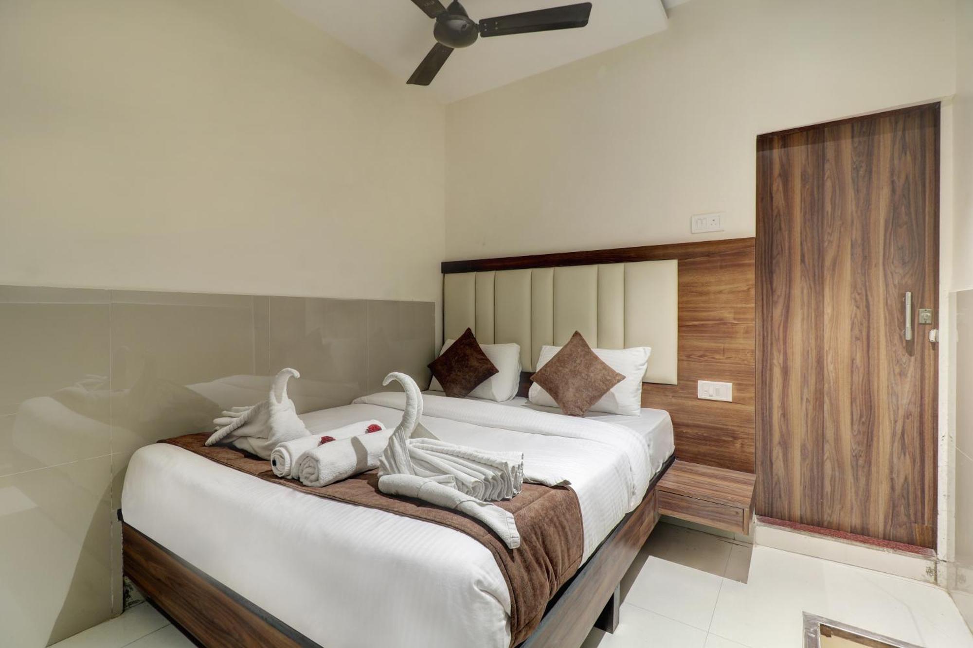 New Parimeet Residency Hotel Navi Mumbai Eksteriør billede
