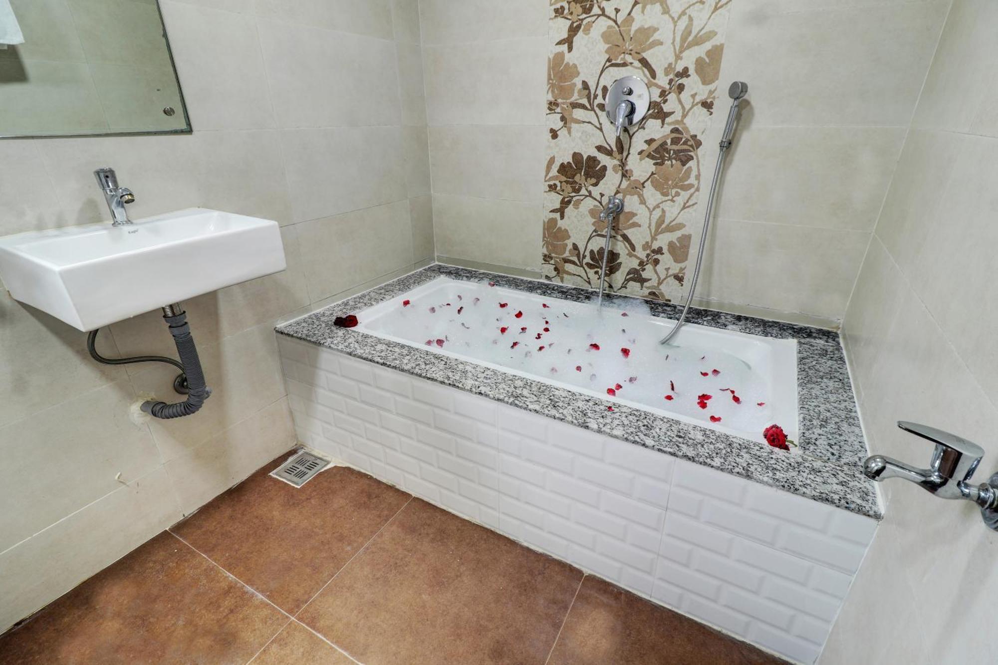 New Parimeet Residency Hotel Navi Mumbai Eksteriør billede