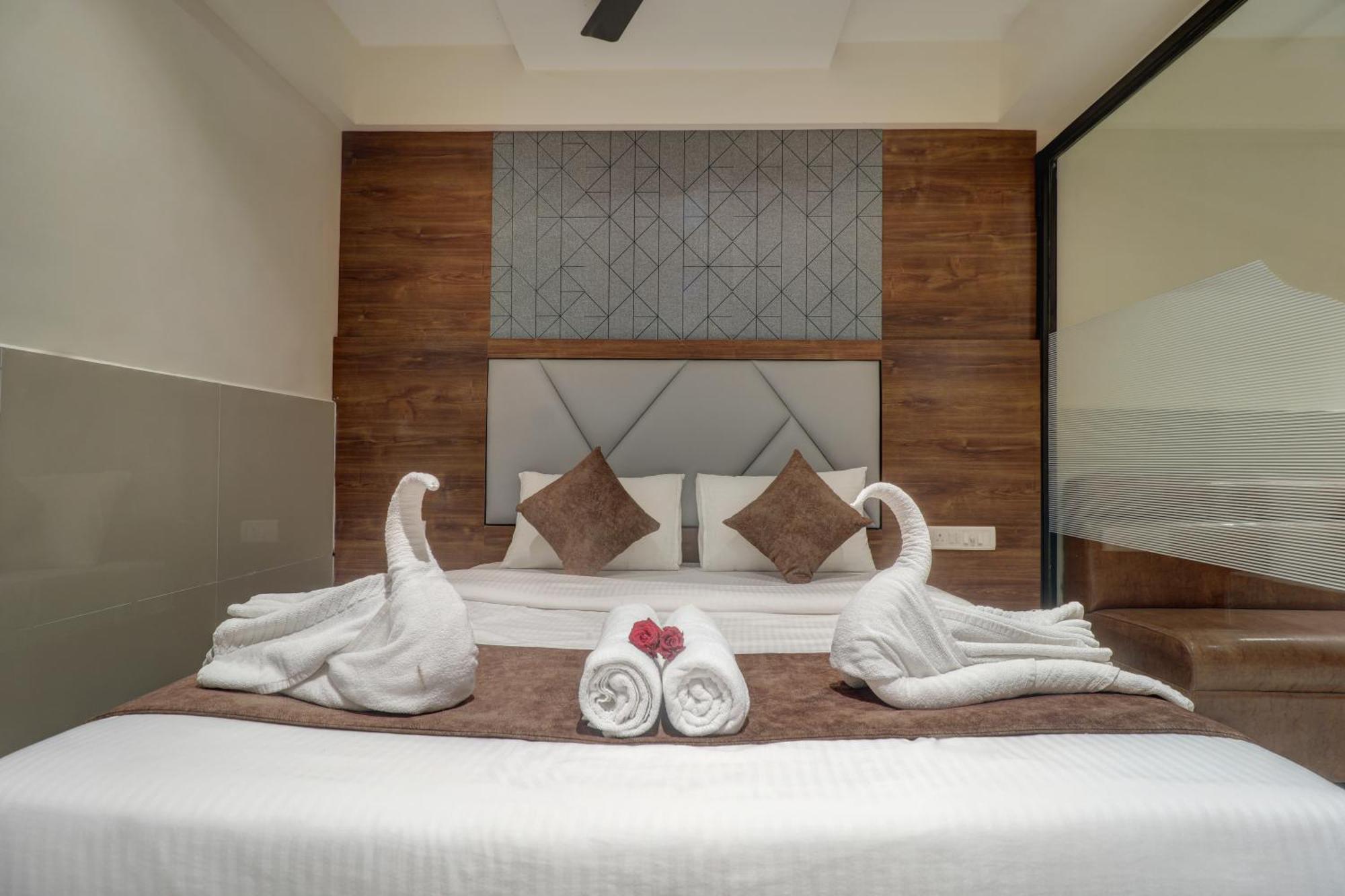 New Parimeet Residency Hotel Navi Mumbai Eksteriør billede