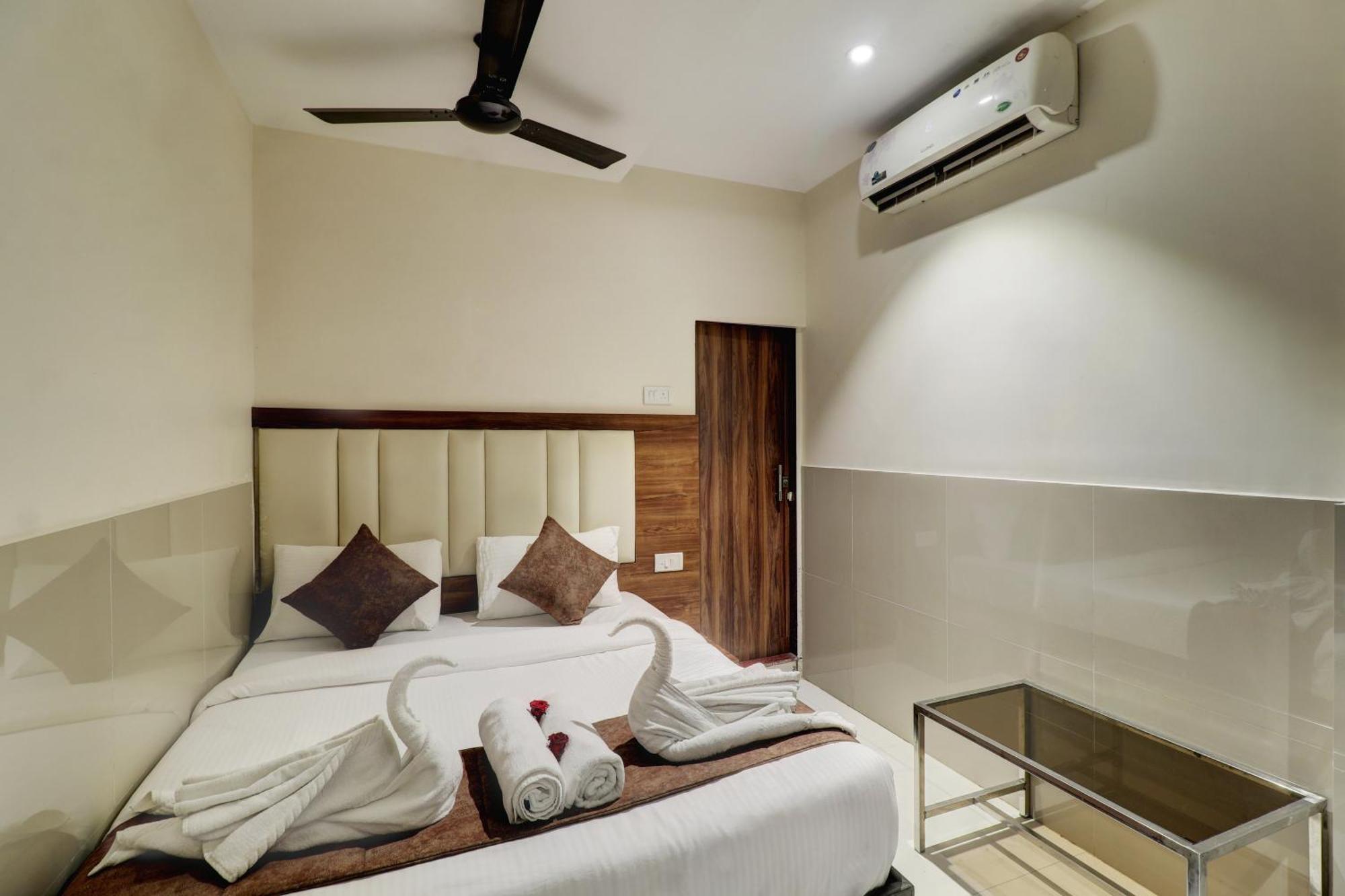 New Parimeet Residency Hotel Navi Mumbai Eksteriør billede