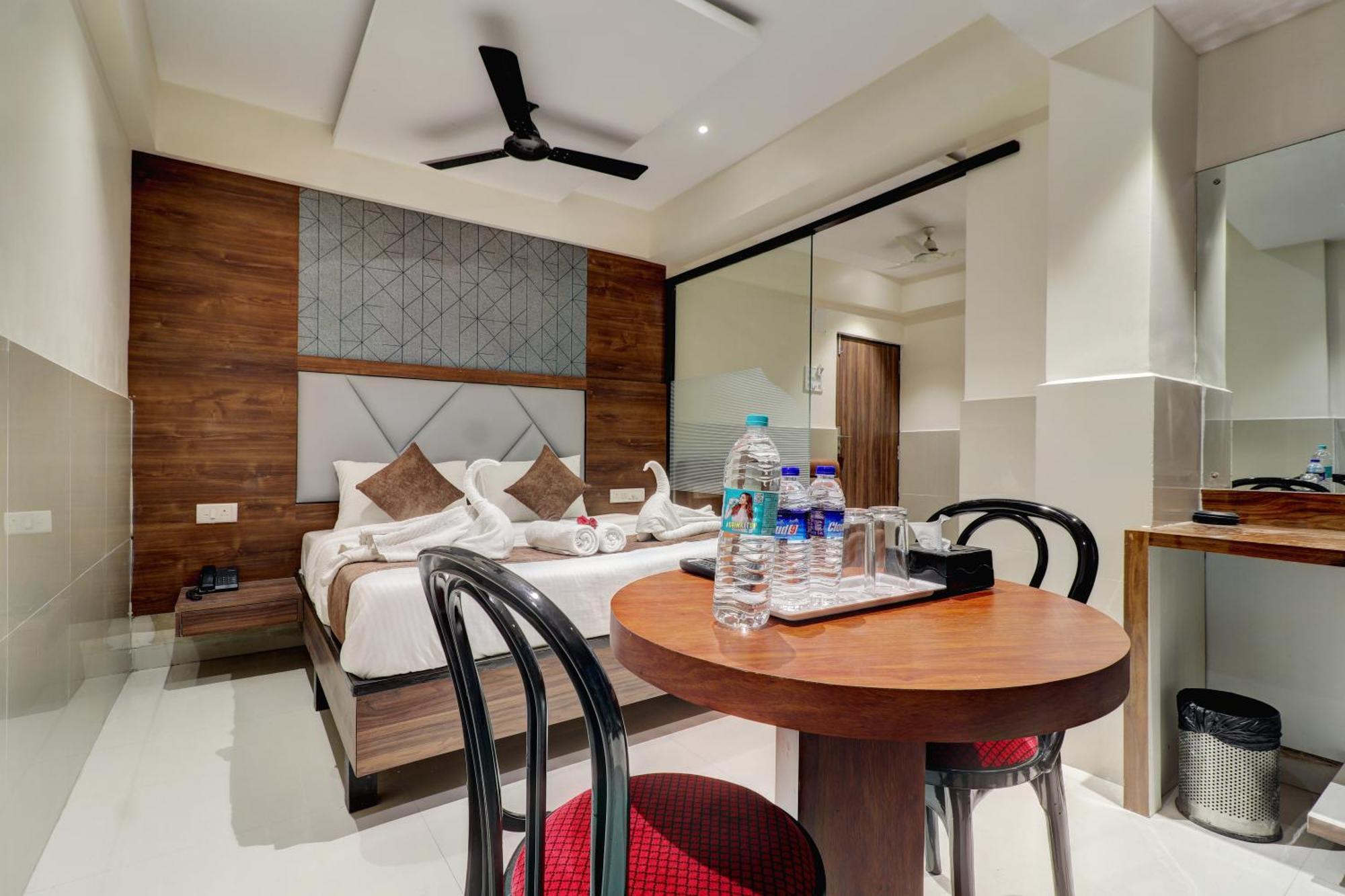 New Parimeet Residency Hotel Navi Mumbai Eksteriør billede
