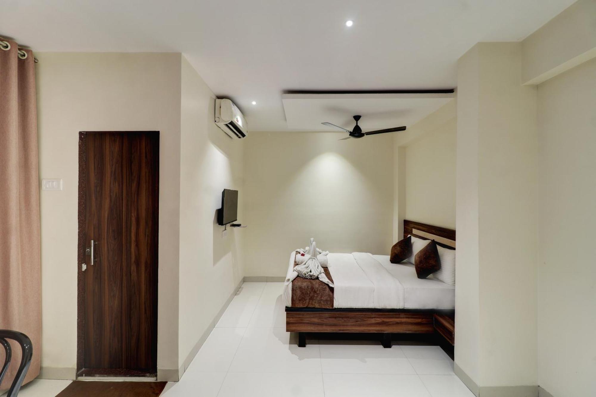 New Parimeet Residency Hotel Navi Mumbai Eksteriør billede