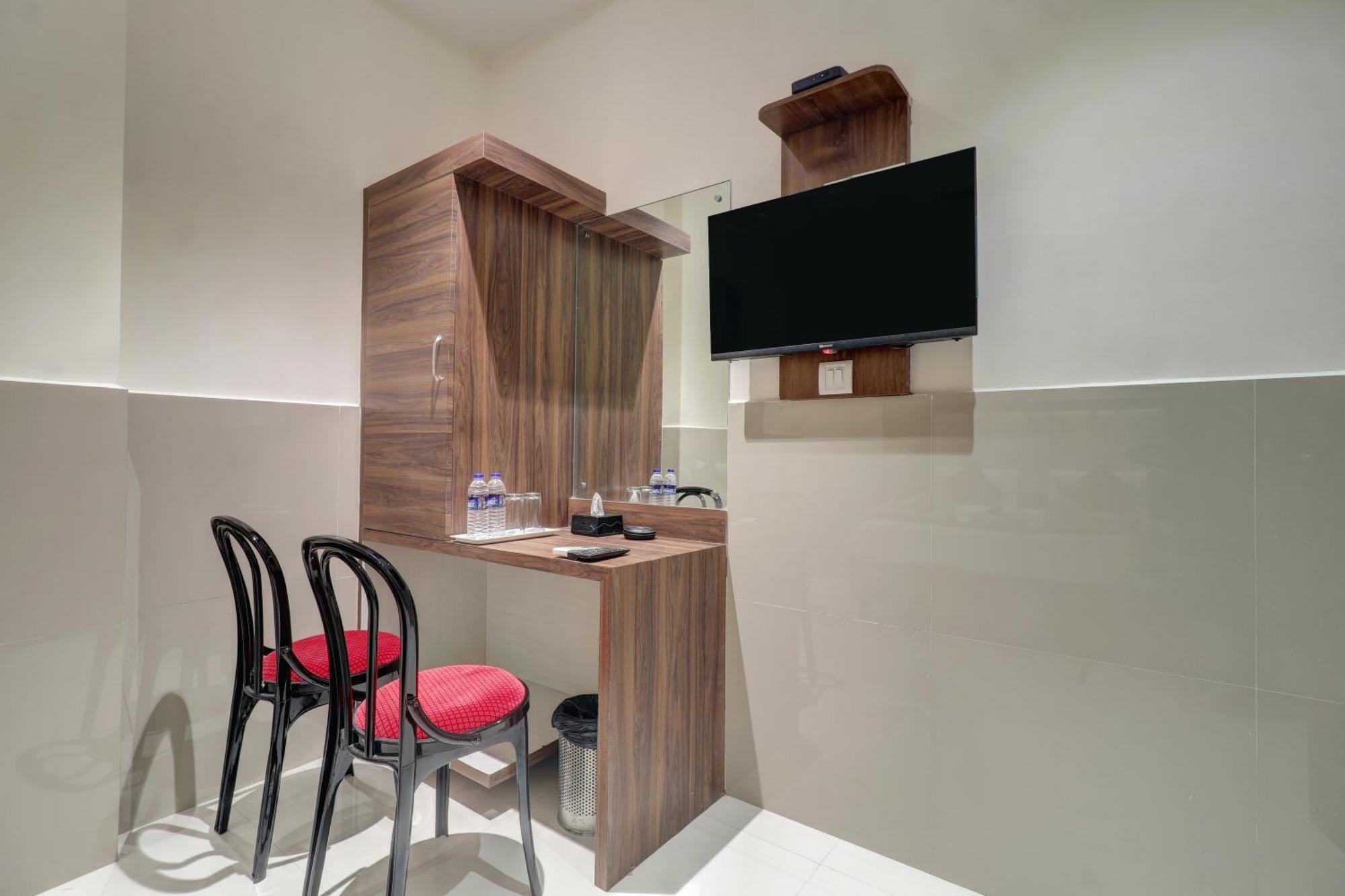 New Parimeet Residency Hotel Navi Mumbai Eksteriør billede
