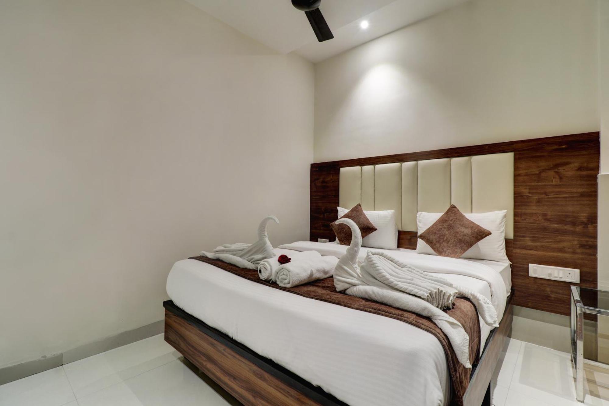 New Parimeet Residency Hotel Navi Mumbai Eksteriør billede