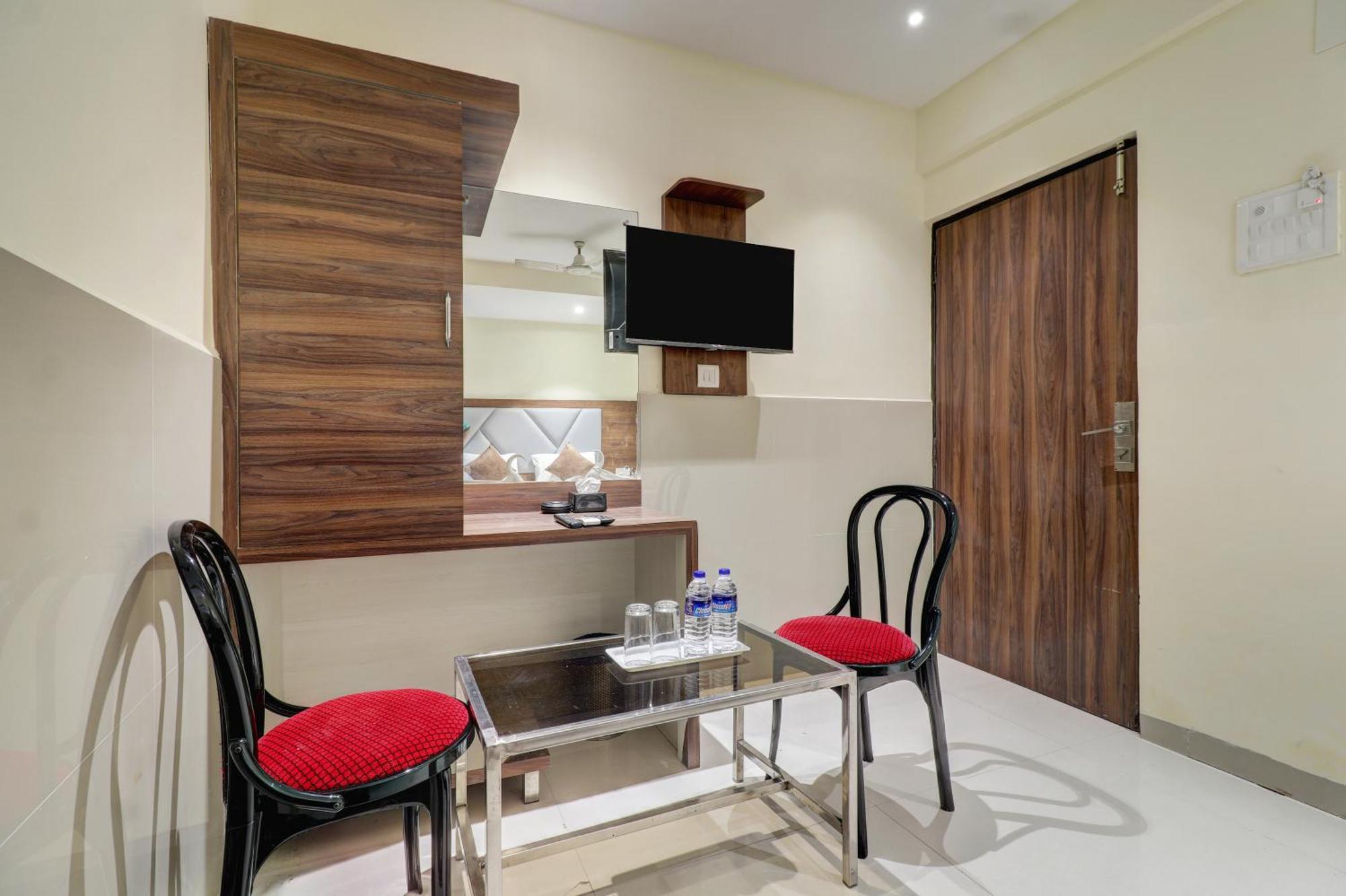 New Parimeet Residency Hotel Navi Mumbai Eksteriør billede