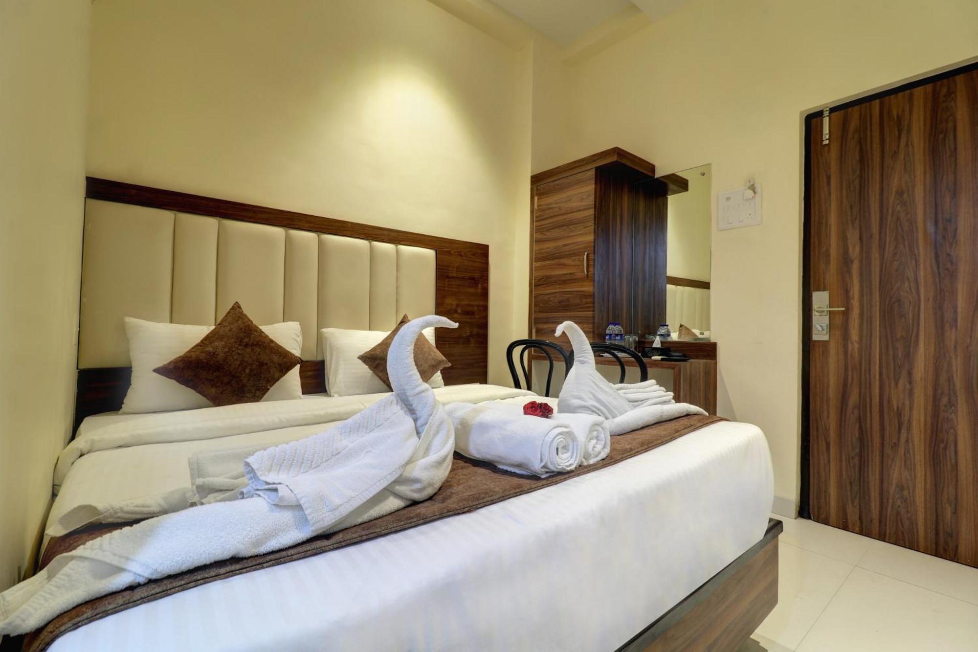 New Parimeet Residency Hotel Navi Mumbai Eksteriør billede