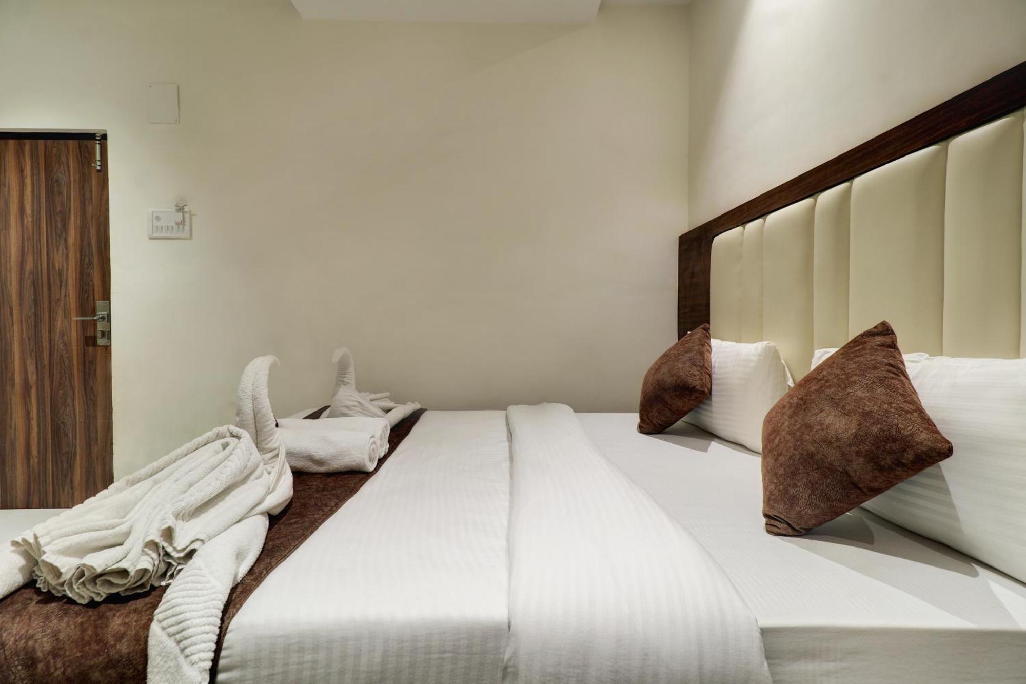 New Parimeet Residency Hotel Navi Mumbai Eksteriør billede